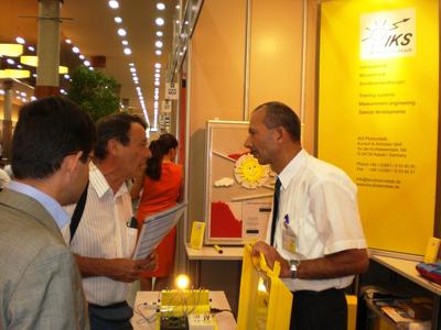 Lehr- und Experimentiersysteme im Bereich "Erneuerbare Energien" präsentierte das Kasseler Unternehmen IKS Photovoltaik auf dem weltgrößten Solarstromkongress im Messezentrum Valencia (Spanien)