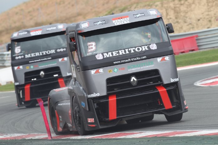 Renault_Trucks_Racing_navarra_2.jpg