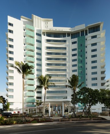 KLAFS_Faena Hotel Miami Außenansicht_Todd Eberle.jpg