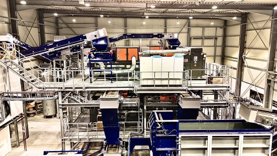 Sortier-und-Recyclinganlage-Source-One-Plastics.jpg