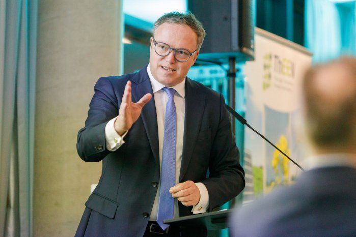 theen-parlamentarischer-abend-2025-ministerpraesident-mario-voigt.jpg