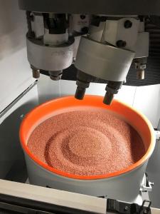 The processing bowl of the plug-and-play drag finisher can be easily exchanged with a fork lift truck. This allows quickly switching from one application to another without having to replace the processing media.
Image courtesy: Rösler Oberflächentechnik