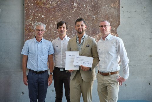 Preisuebergabe_PI_Innovation_Award_2025.jpg