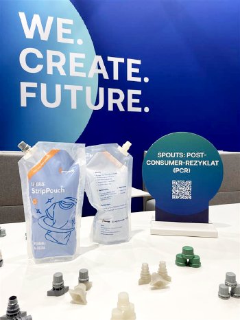 Poeppelmann-FAMAC-recyclingfähige-Spouts-mit-Verschlusskappe_rgb.jpg