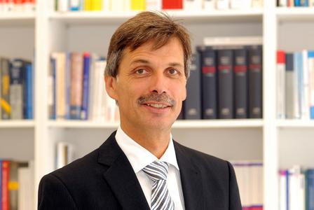 Prof. Dr. Jörg Becker