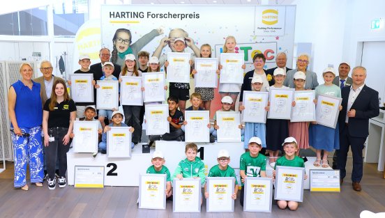 20250616_HARTING%20Forscherpreis%202025_Gruppenbild.JPG