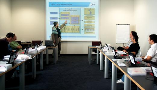 Die mit modernstem technischem Equipment ausgestatteten Schulungsräume befinden sich in der Magirus Zentrale in Stuttgart.