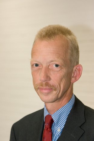 Prof. Torsten J. Gerpott.jpg