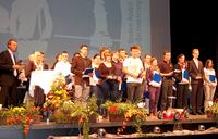 Die besten Azubis 2012 aus dem Main-Tauber-Kreis wurden ge-ehrt im Kurhaus Bad Mergentheim unter der Moderation von Dr. Alexander Dambach (links)
