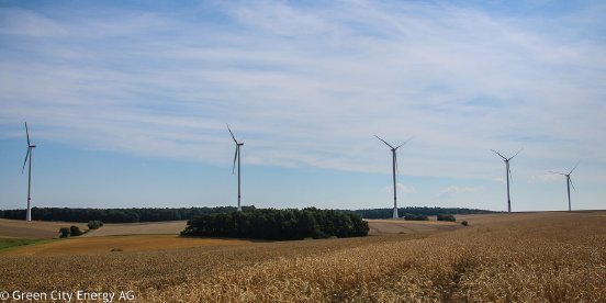 Der fertiggestellte Windpark Maßbach von Green City Energy.jpg