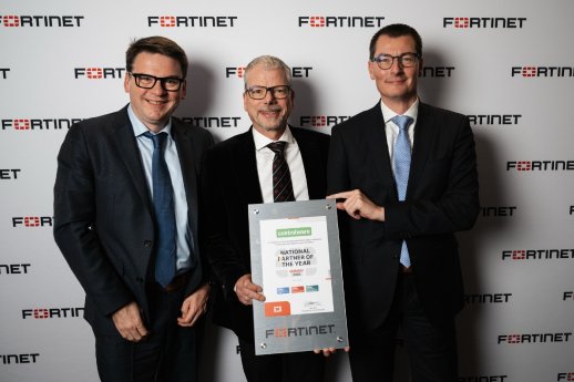251118_Controlware_Fortinet_Award.jpg