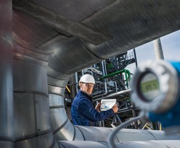 Deutsche Telekom is cooperating with Endress+Hauser to expand its 5G ecosystem. The aim is to develop joint offers in the field of measurement and automation technology for the process industry
