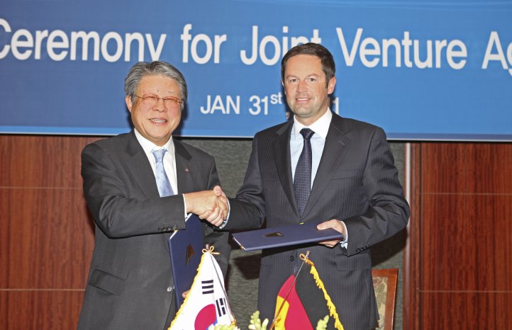 Mando-Brose JV_2.jpg