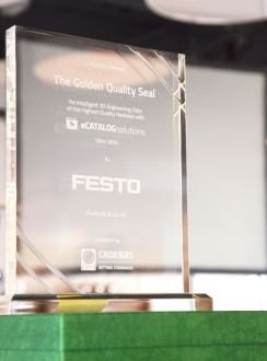 2017-05-03_award_qa-siegel-c6a7071c.jpg