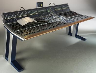 STAGETEC AURUS
