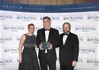 Barbara MacManus (Head of Client Management) and Mitch Scanlan (Director of Sales and Marketing, center) of Sartorius Stedim BioOutsource are happy to receive the Frost & Sullivan Award presented by Jeff Frigstad (Global Senior VP of Best Practices, Frost & Sullivan)