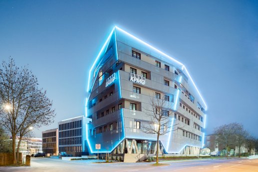 KPMG_06.jpg