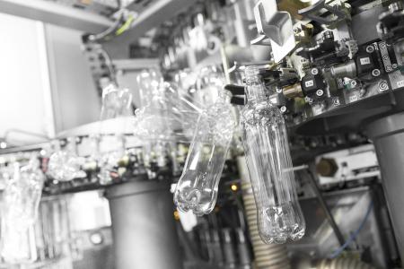 In 2006 Eckes-Granini was the first European fruit juice company to go to market using FreshSafe PET® technology