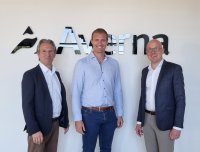 A strong partnership between Averna and PI will develop innovative automation solutions for high-quality product manufacturing: Sander Slagter, Sr. Technical Sales at PI Benelux, Niels Davidts, Vice President of Europe at Averna and Laurent Melin, Director of Sales EMEA at PI (left to right; Image: Averna & PI)