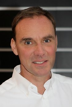 img-michael-schneider.jpg