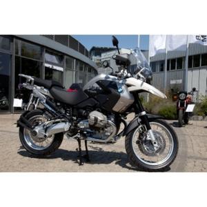 Two-millionth motorcycle off assembly line in Berlin Spandau. A one-off special edition R 1200 GS.