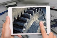 Zerstören oder nicht zerstören – das HDT (Haus der Technik) bietet für beide Bereiche stark nachgefragte Schulungen. Sie vermitteln Teilnehmenden das jeweils erforderliche Praxis-Know-how und werden in bewährter Zusammenarbeit mit der Deutschen Gesellschaft für Zerstörungsfreie Prüfung e. V. (DGZfP) durchgeführt.