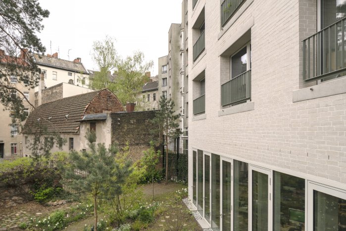 Hagemeister Monolith Berlin 3.jpg