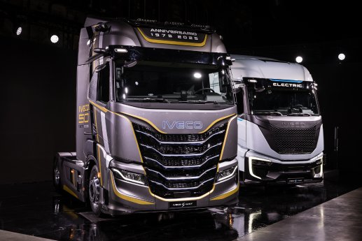 IVECO S-Way Limited Edition Anniversario_IVECO S-eWay Artic2.jpg
