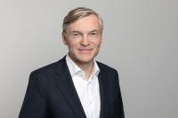 Wolf-Henning Scheider: ZF-Vorstandsvorsitzender, verantwortlich für Forschung & Entwicklung, Vertrieb Wolf-Henning Scheider: ZF-Vorstandsvorsitzender, verantwortlich für Forschung & Entwicklung, Vertrieb