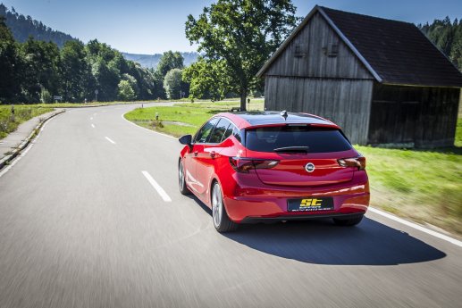 low_ST_X_Gewindefahrwerk_Opel_Astra_K_Fahraufnahme_04.jpg