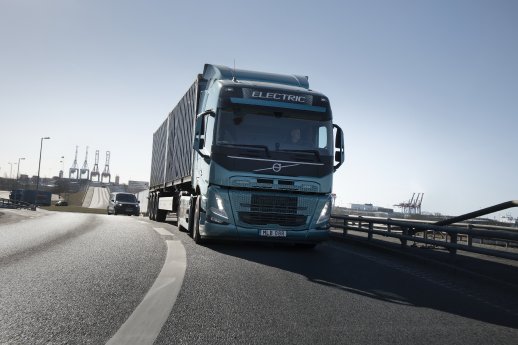 volvo-fm-electric_T2022_76749.jpg