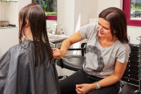 Unter anderem die persönlichen Dienstleistungen leiden unter den Auswirkungen der schlechten Wirtschaftslage