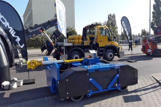 ZAGRO E_MAXI roadrail vehicles.jpg