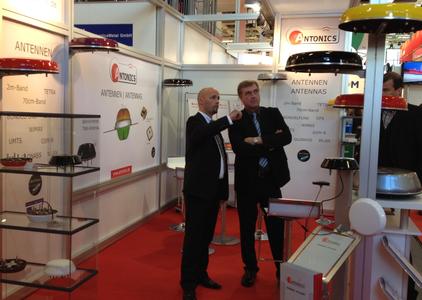 Wirtschaftsminister Ralf Christoffers bei Antonics-ICP