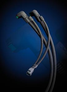 Neben den millionenfach bewährten SCR-Leitungen bietet ContiTech nun auch
eine weiterentwickelte zweite Leitungsgeneration mit beheizten
Quick-Connectoren an.
Foto: ContiTech