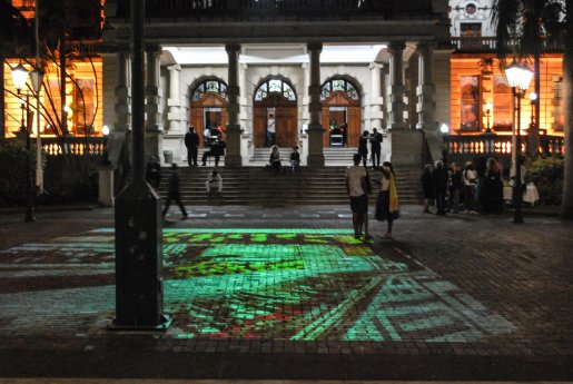 PS2-Projektion an der City Hall Durban_1.jpg