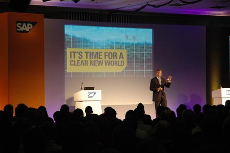 SAP Executive Bill McDermott explains why companies must strive to achieve business clarity at the SAP World Tour event in Birmingham, U.K.