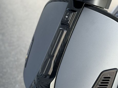 IMG_9899_Vespa GTS_Cover Kaskade_96dpi_300dpi_300dpi.jpg