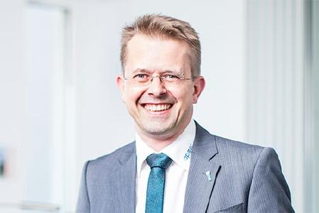 „Viele kleine und mittlere Unternehmen sehen ihre Wettbewerbsfähigkeit und Innovationskraft bedroht. Die Politik muss den Mittelstand mehr unterstützen.“ (Volker Röthel, Geschäftsführer der Applied Security GmbH)