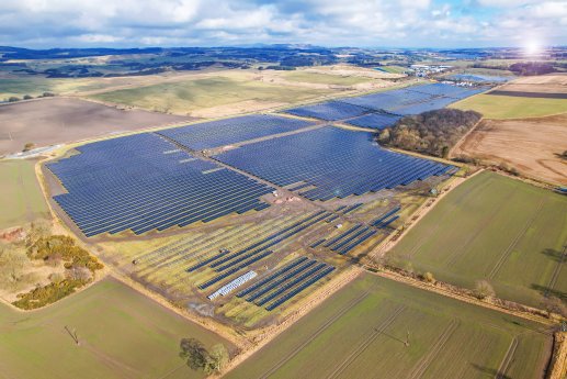 BELECTRIC_Solar-Farm.jpg