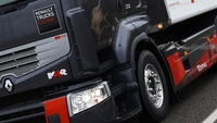 Renault Trucks und Total präsentieren sich gemeinsam auf der transport logistic 2011 in München