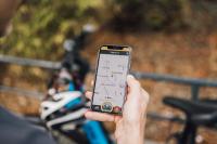 IT'S MY BIKE ist ein GPS-Tracker, der unsichtbar im E-Bike verbaut wird und der das Fahrrad mit dem Internet verbindet. Über eine App eröffnet sich den Nutzern eine umfassende Servicewelt rund um das vernetzte Bike.