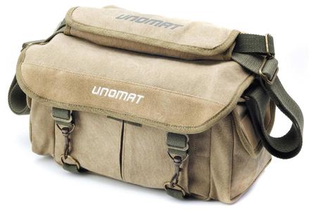 Bildunterschrift: "UNOMAT Traveler Phototasche."
