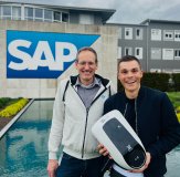 Lukas Bobinger, Head of Marketing & Digital Services bei ChargeX und Ulrich Scholl, Vice President und Chief Product Manager für SAP E-Mobility Lukas Bobinger, Head of Marketing & Digital Services bei ChargeX und Ulrich Scholl, Vice President und Chief Product Manager für SAP E-Mobility