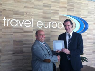 links: Rudolf Detter, Head of IT von Travel Europe, rechts: Harald Wittek, Vertriebsleiter von Stratodesk