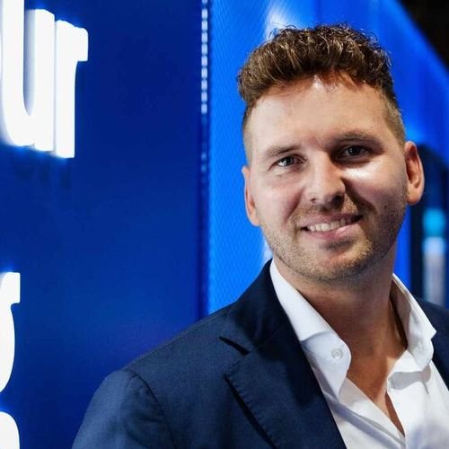 Wie Führungskräfte KI-Kompetenz nachhaltig aufbauen können