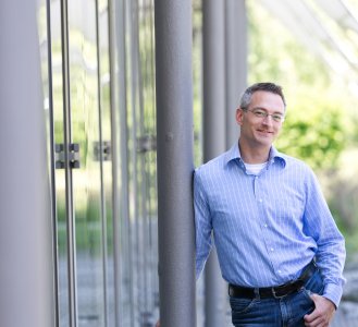 Silvan Dolezalek, GF CosmoShop GmbH