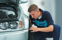 Die Ausbildung zum Kfz-Mechatroniker steht bei Jugendlichen auf der Wunschliste ganz oben (Foto: Handwerkskammer Region Stuttgart)