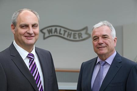 Walther’s managing director Manfred Woerz (right) and his successor Alexander Lenert, Copyright notice: Carl Walther/Armin Buhl 2014