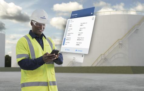 Die Bildunterschrift: Rosemount TankMaster Mobile bietet mobilen Zugriff auf Echtzeit-Tankdaten, stellt alle Tanks innerhalb eines Betriebes übersichtlich dar und ermöglicht die schnelle Anzeige detaillierter Informationen. Dies sorgt für eine effizientere Tanküberwachung